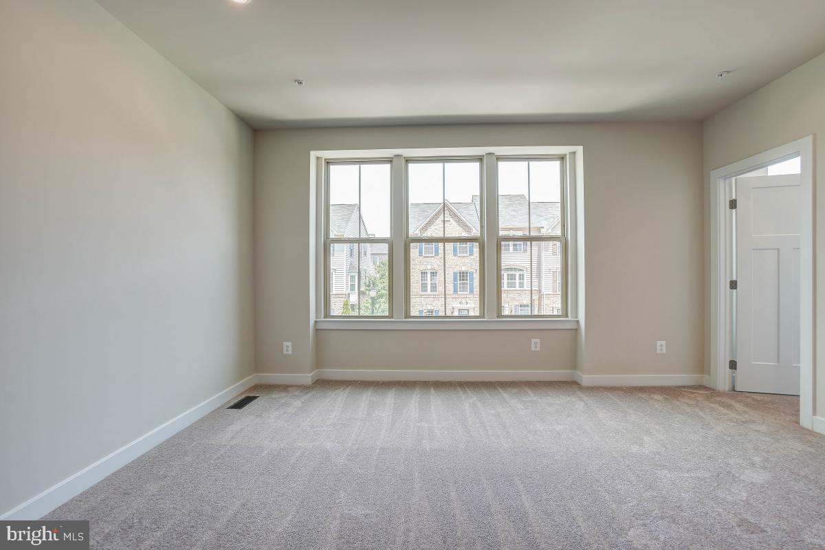 43004 Prophecy Terrace Sterling, VA 20166 - Photo 20 of 30