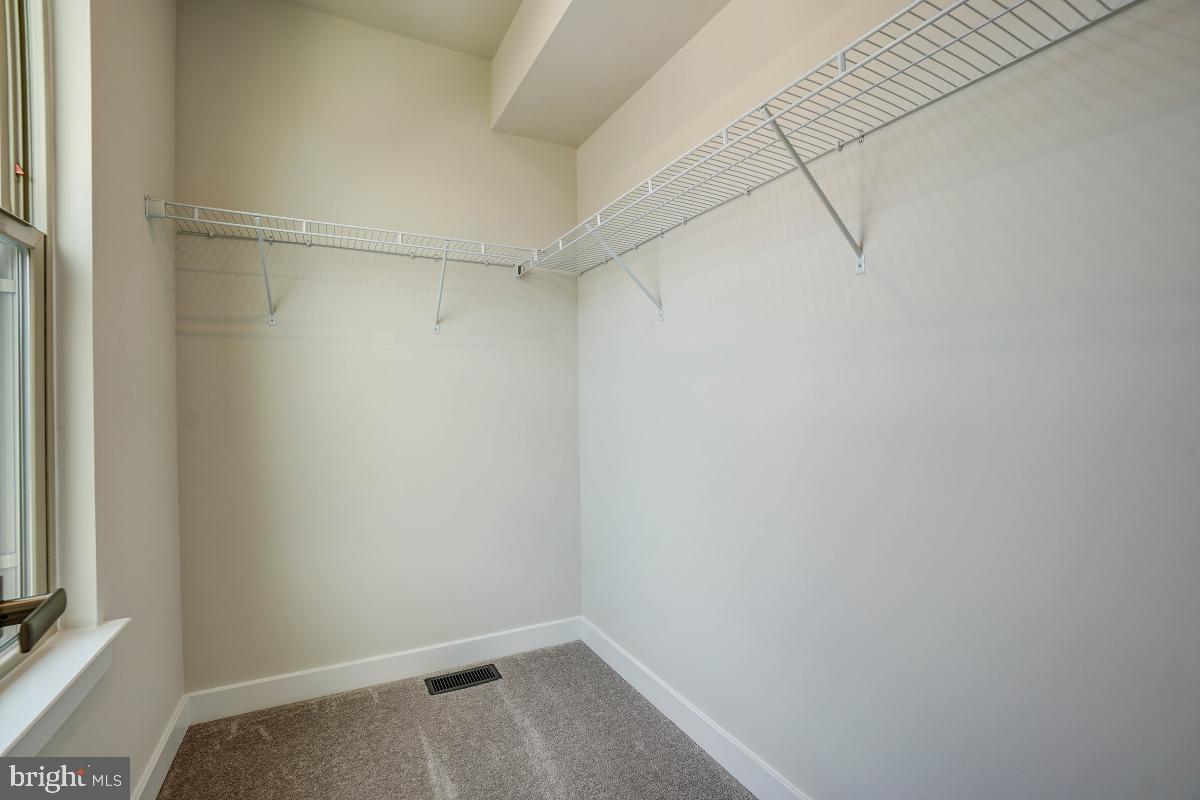 43004 Prophecy Terrace Sterling, VA 20166 - Photo 22 of 30