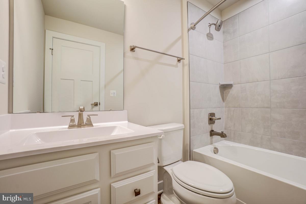 43004 Prophecy Terrace Sterling, VA 20166 - Photo 23 of 30