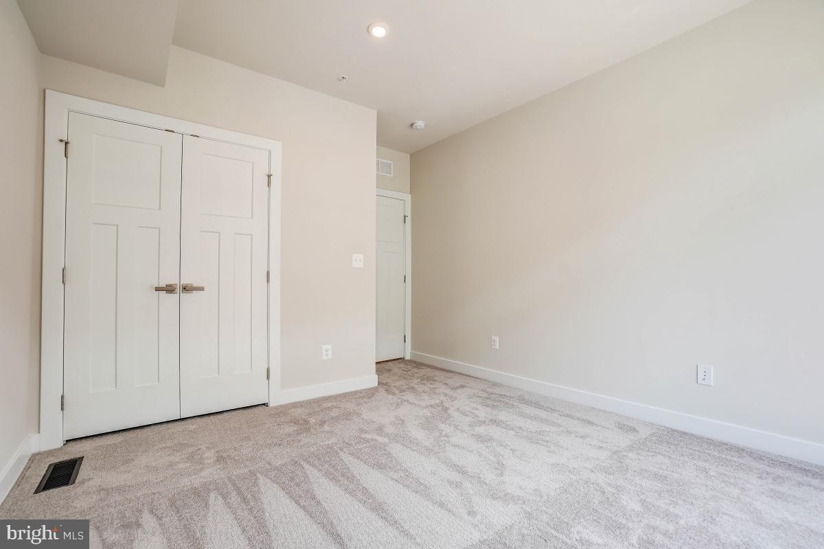 43004 Prophecy Terrace Sterling, VA 20166 - Photo 25 of 30