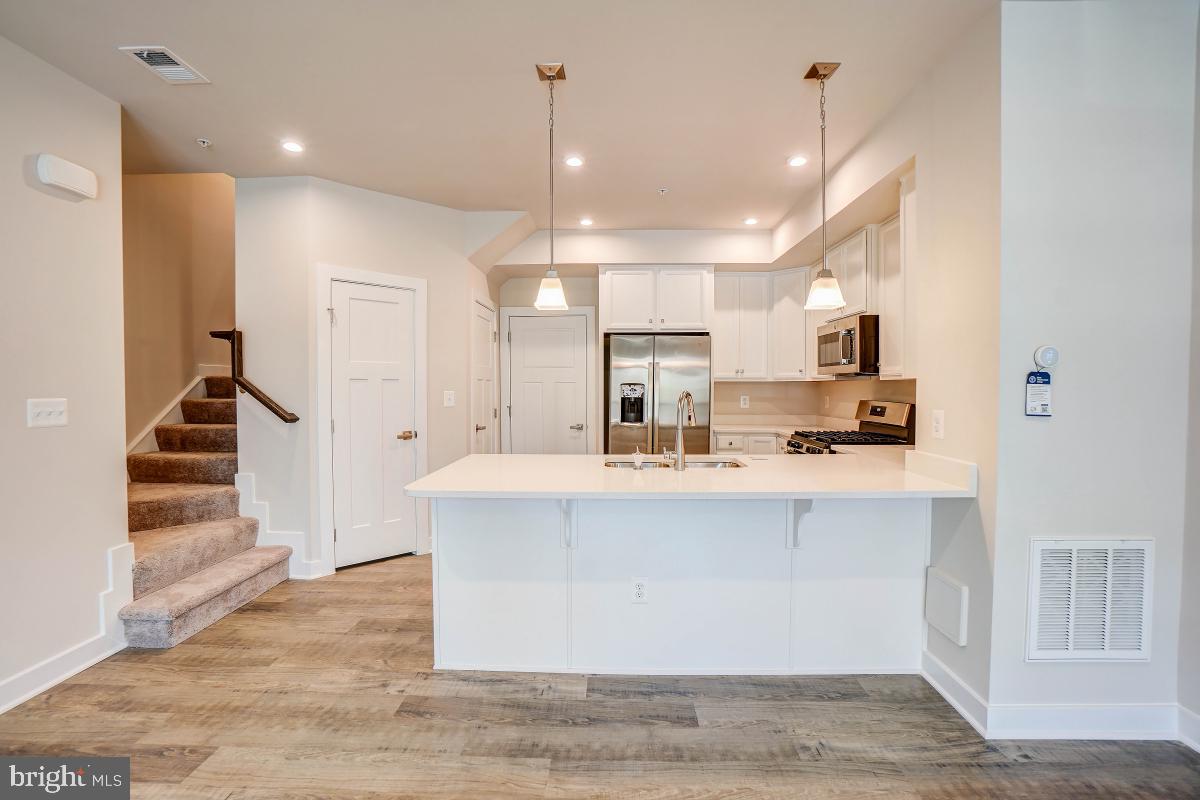43004 Prophecy Terrace Sterling, VA 20166 - Photo 8 of 30