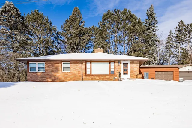 $350,000 | 105 Lyons Street, Duluth, MN 55811