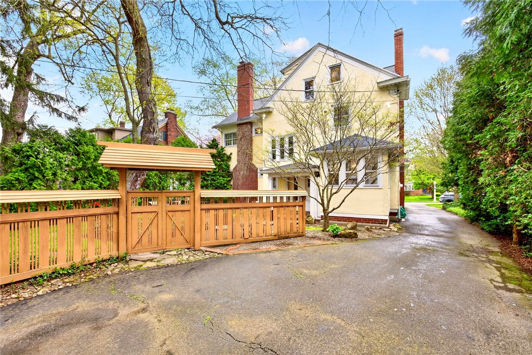 391 Beresford Road Rochester, NY 14610 - Photo 35 of 44