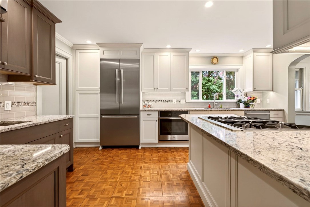 391 Beresford Road Rochester, NY 14610 - Photo 10 of 44 Kitchen remodel in 2017 with newer high-end applic