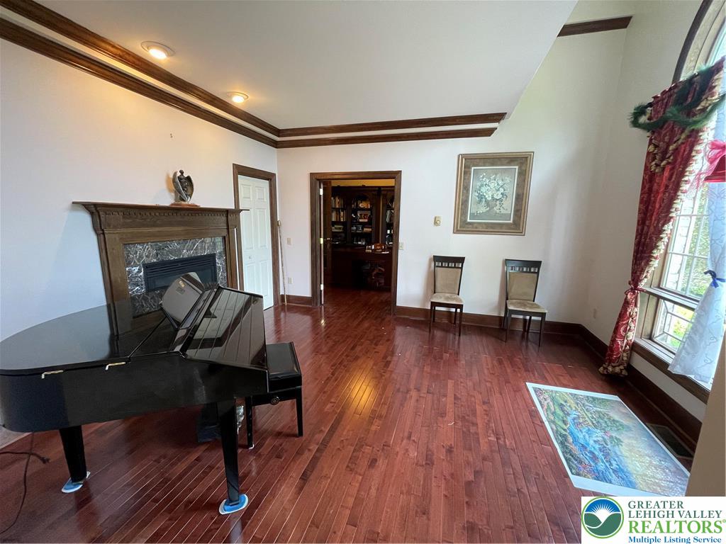 459 Mt Pleasant Road Bangor, PA 18013 - Photo 30 of 86 a living room with furniture and a fireplace