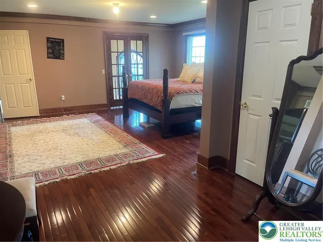 $1,299,000 | 459 Mt Pleasant Road, Bangor, PA 18013