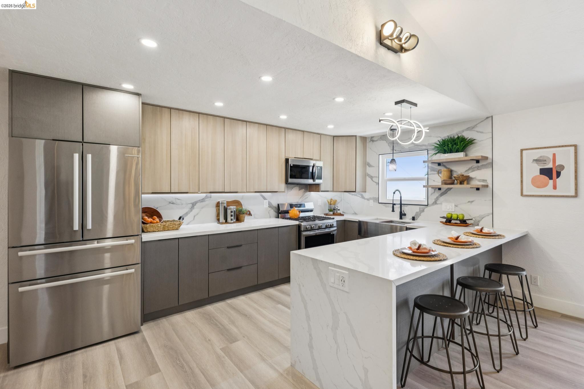 6756 Snake Road Oakland, CA 94611 - Photo 8 of 52