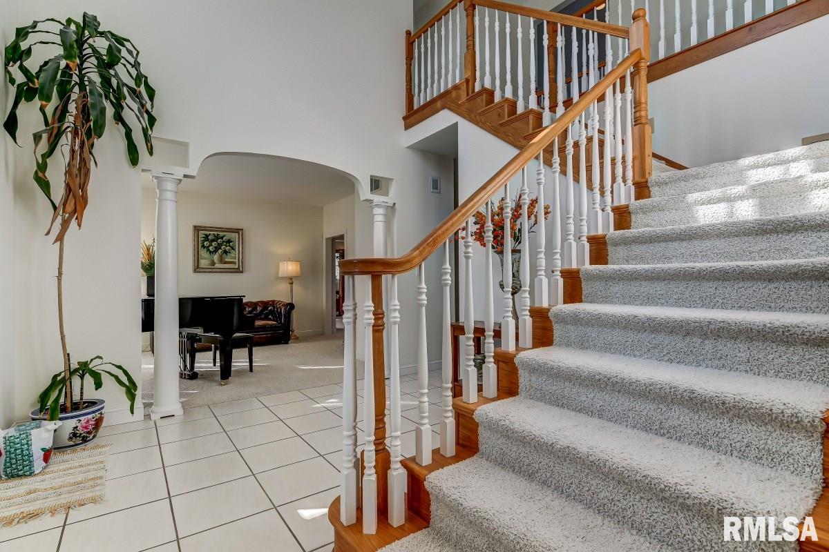 3416 Quail Chase Springfield, IL 62711 - Photo 2 of 49
