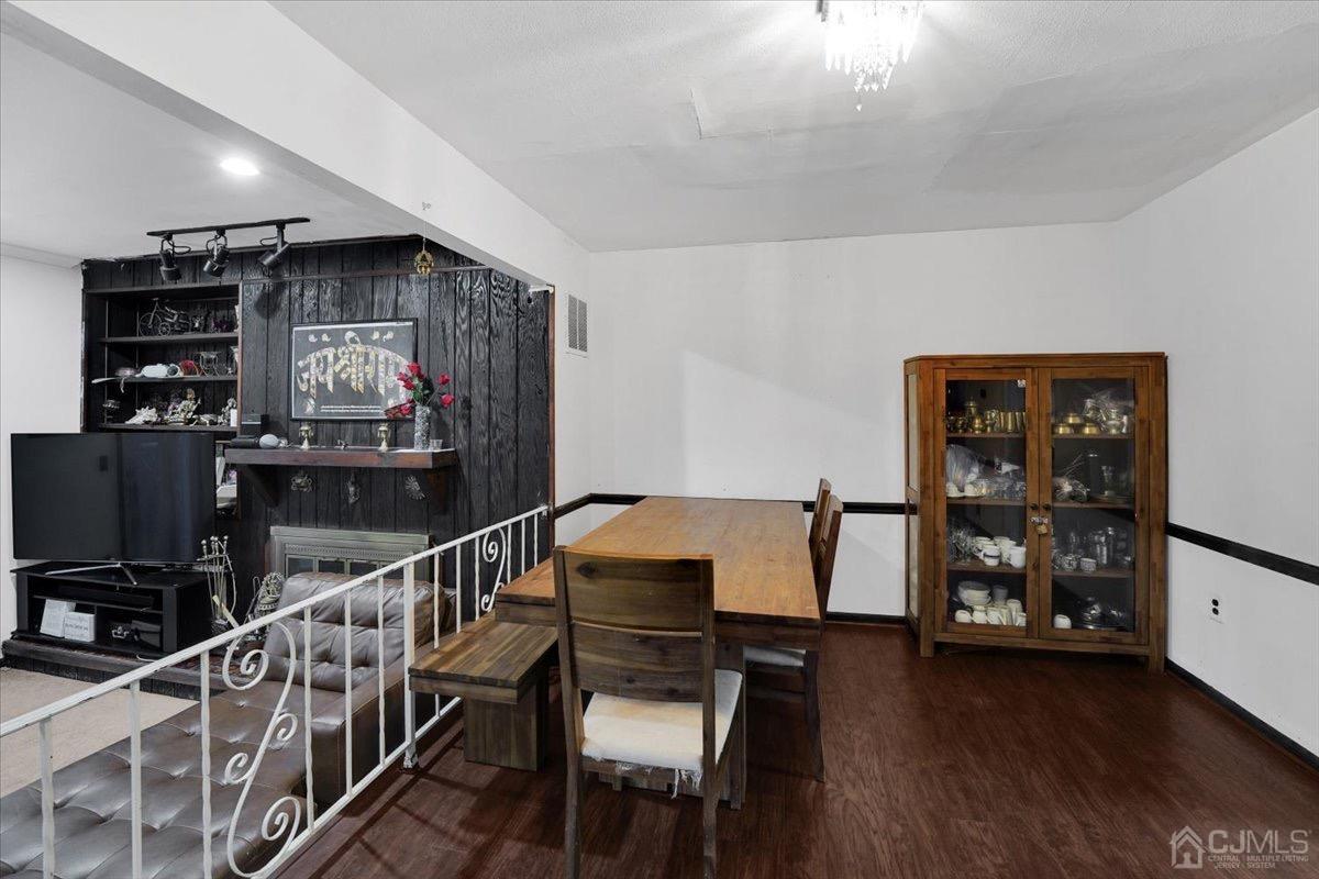 145 Jefferson Boulevard Edison, NJ 08817 - Photo 9 of 35 a view of a workspace with furniture and window