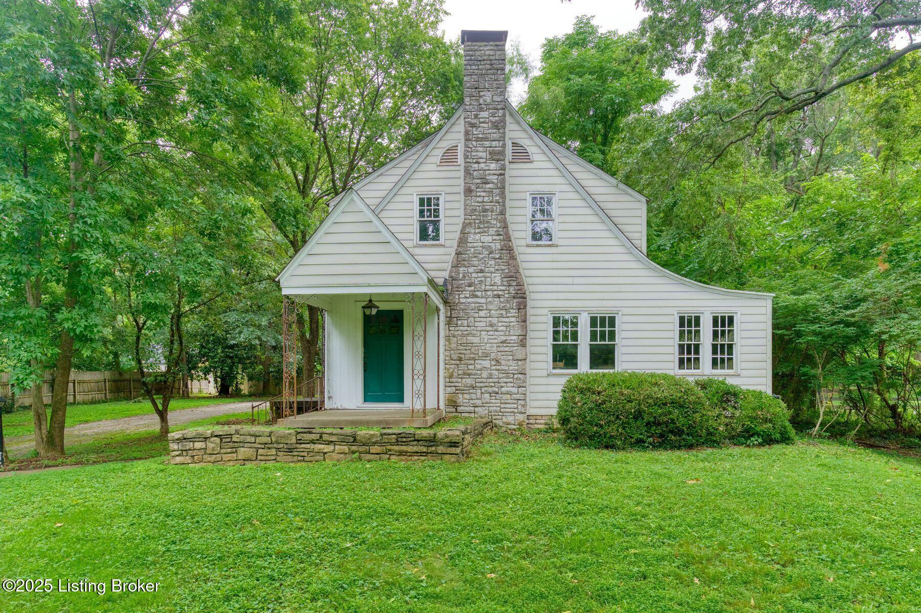 907 Glenbrook Road Anchorage, KY 40223 - Photo 2 of 67 photo_online_002