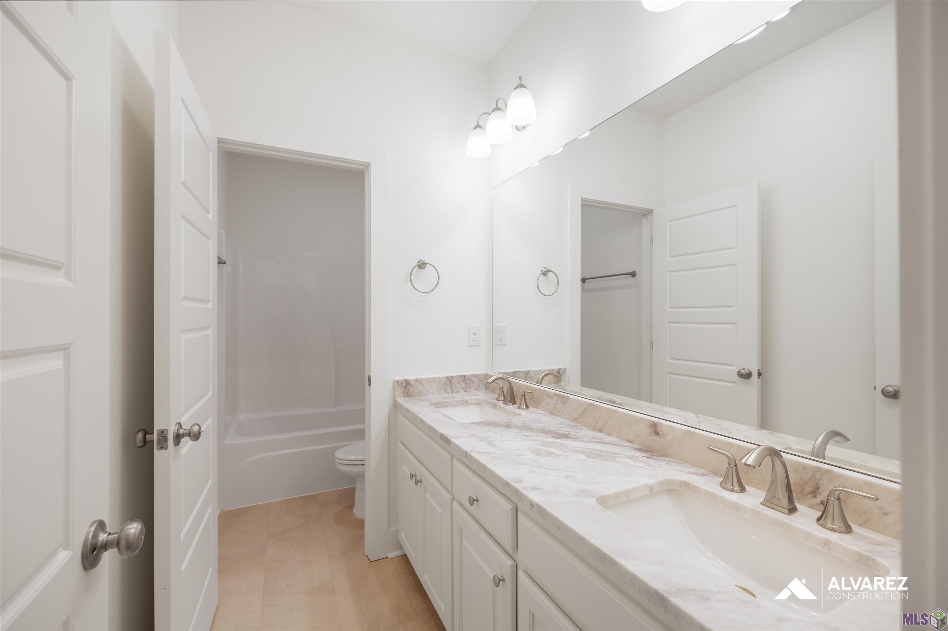 562 Turnstone Avenue Baton Rouge, LA 70819 - Photo 4 of 19 Gallery Image 4