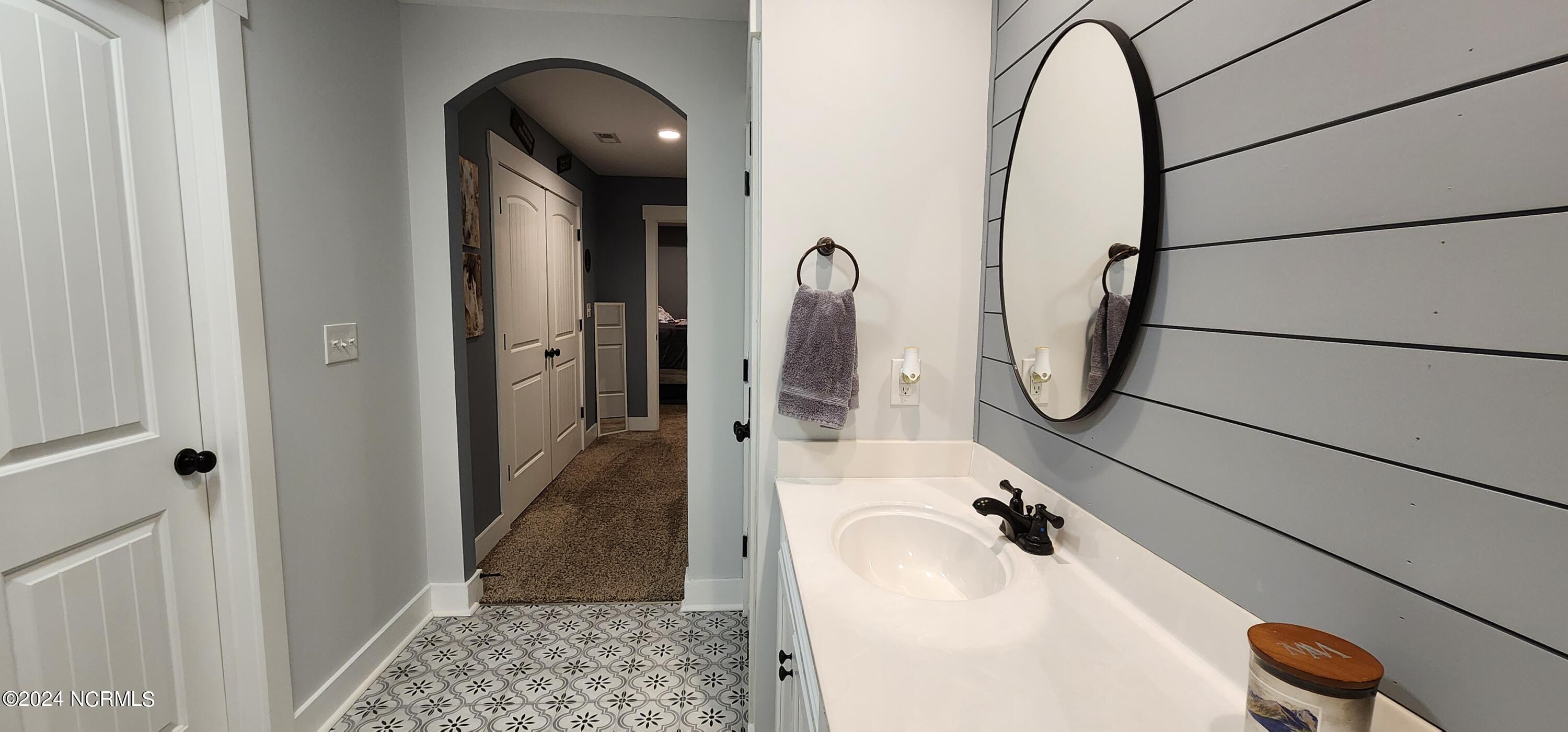 352 Inverness Drive Hubert, NC 28539 - Photo 47 of 51 352 inverness m-bath