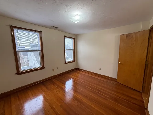 $1,950 | 132 Coburn Avenue, Unit 3, Worcester, MA 01604