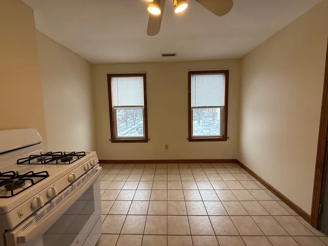 $1,950 | 132 Coburn Avenue, Unit 3, Worcester, MA 01604