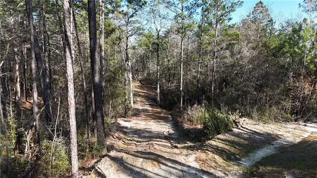 $269,000 | 588 B Old Highway 26, Perkinston, MS 39573