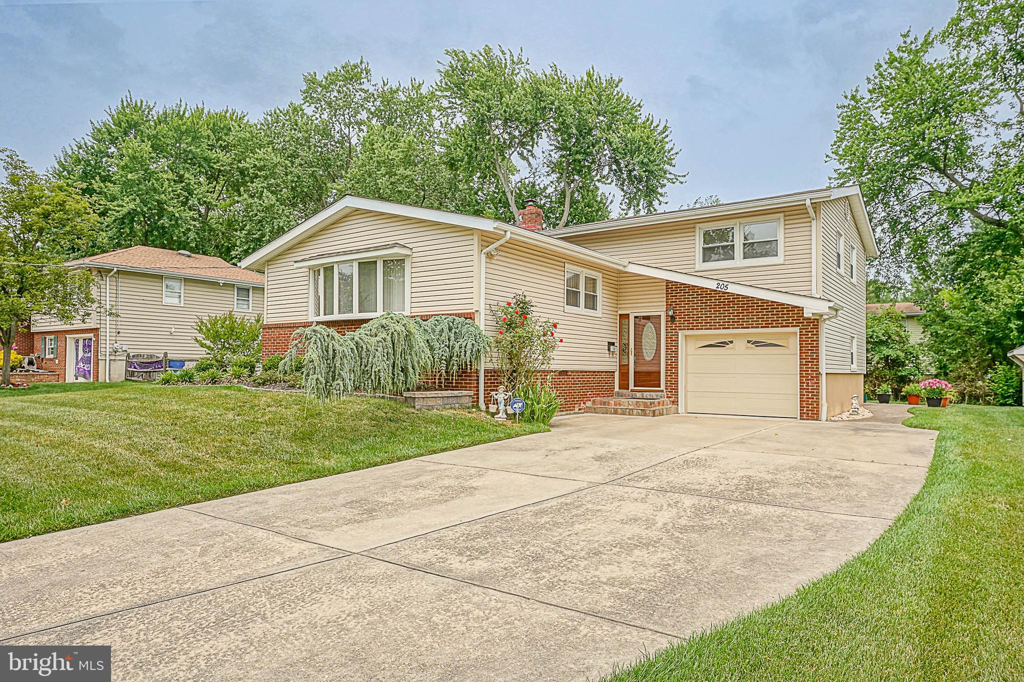 205 Cambridge Road Cherry Hill, NJ 08034 - Photo 1 of 39