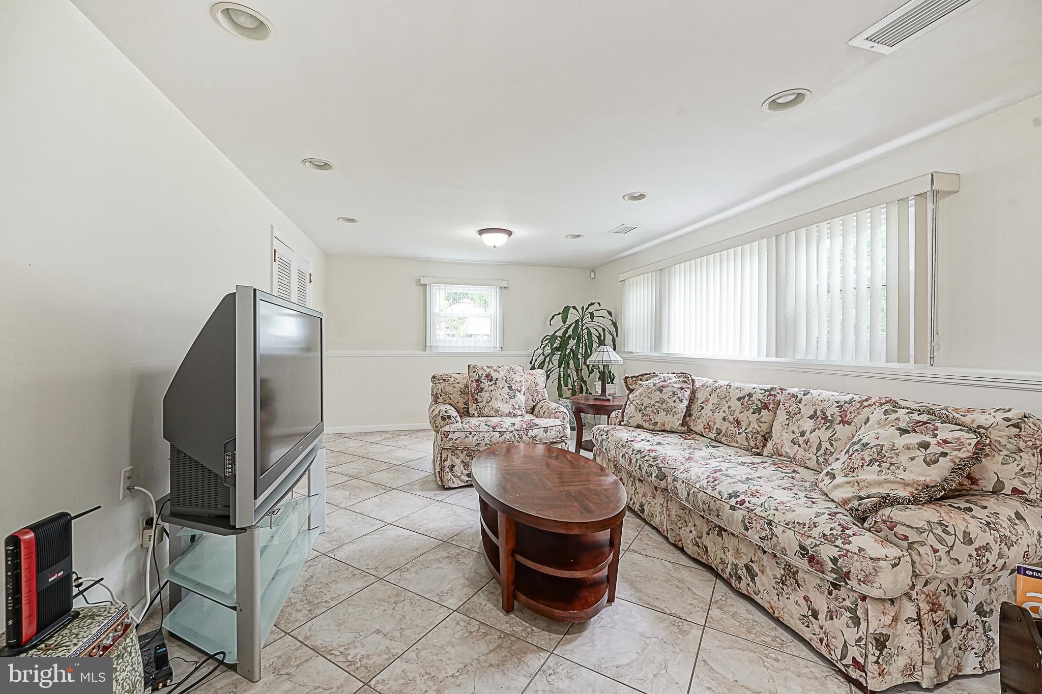 205 Cambridge Road Cherry Hill, NJ 08034 - Photo 25 of 39