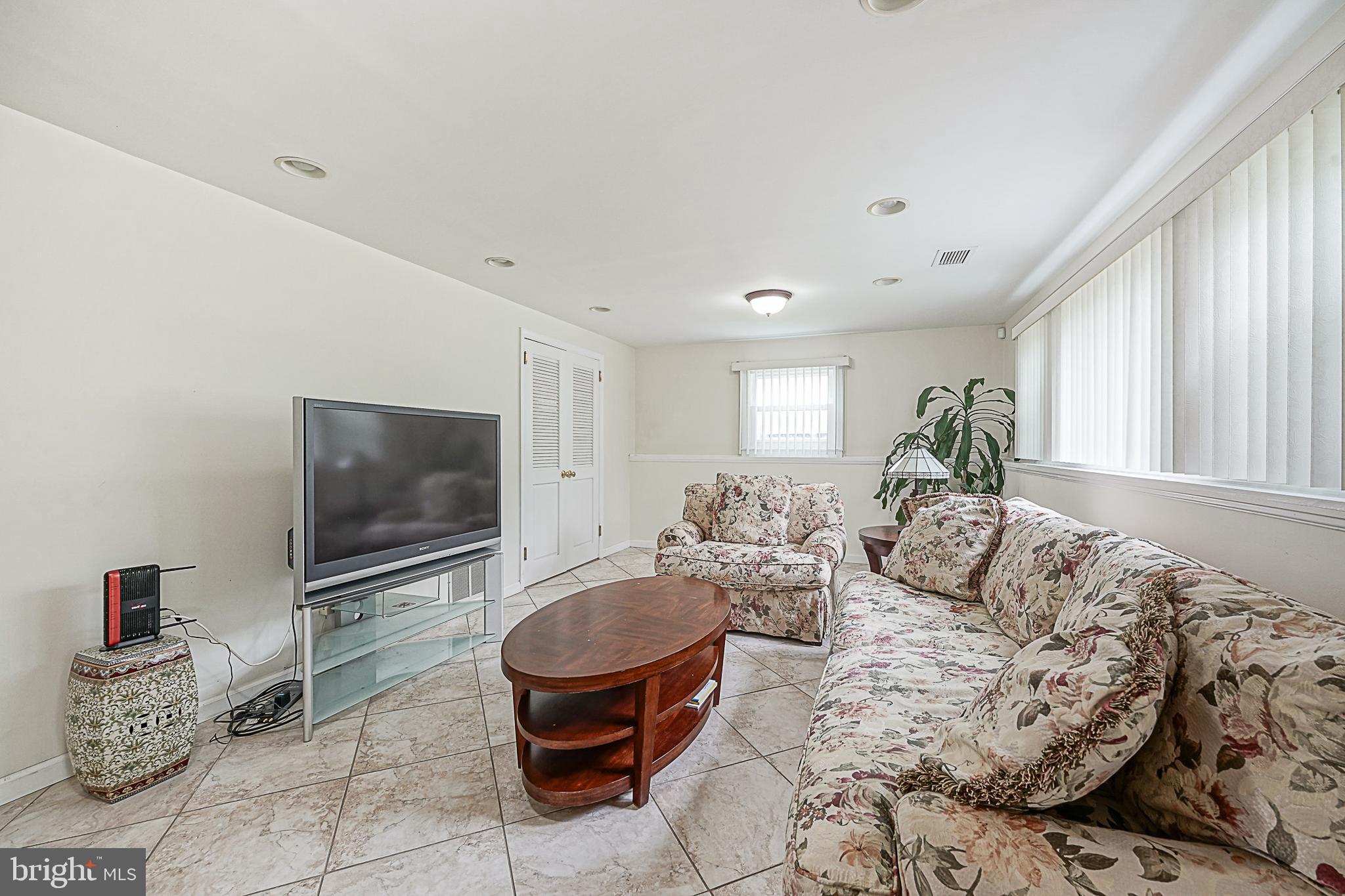 205 Cambridge Road Cherry Hill, NJ 08034 - Photo 26 of 39