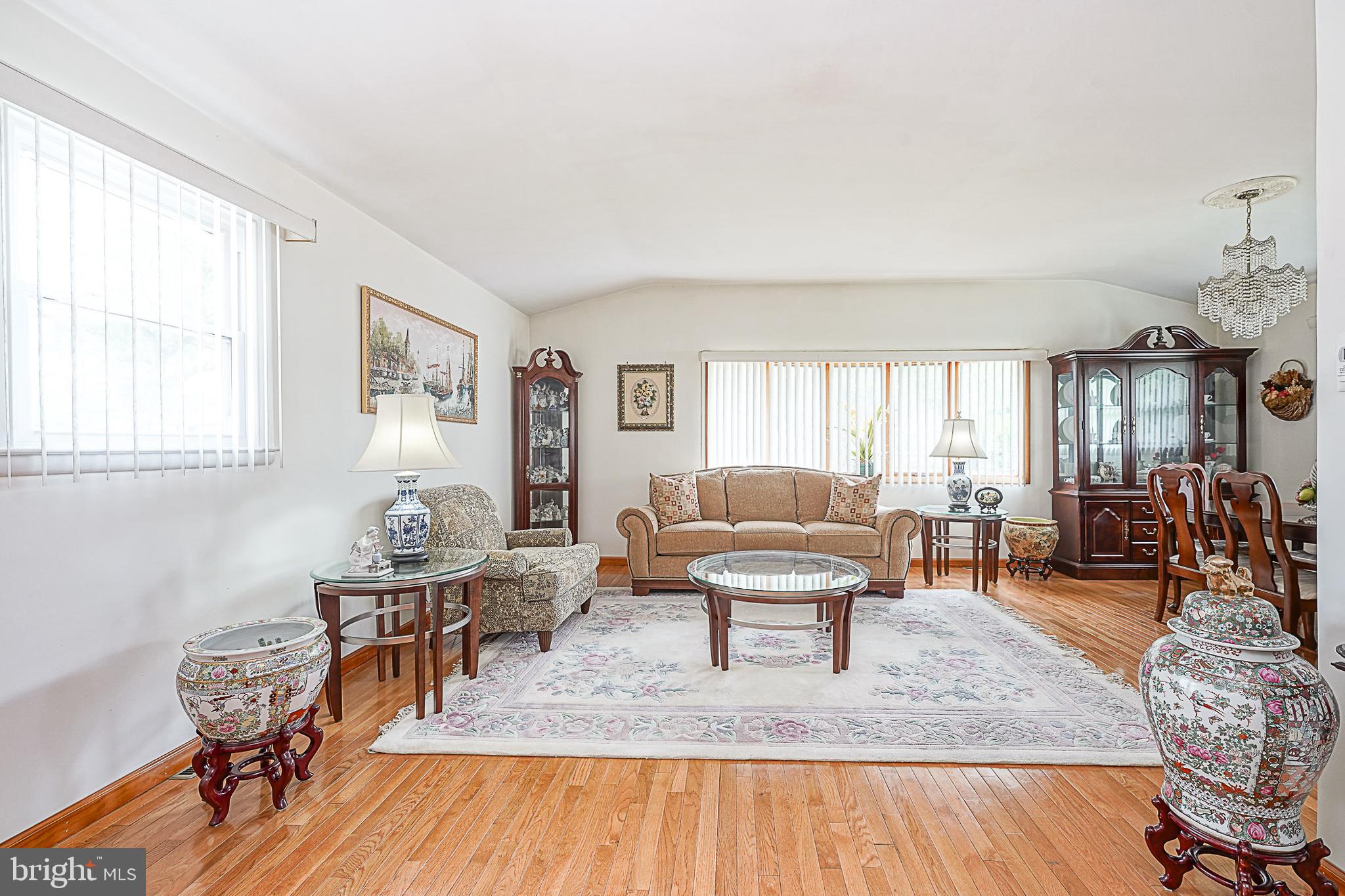 205 Cambridge Road Cherry Hill, NJ 08034 - Photo 4 of 39