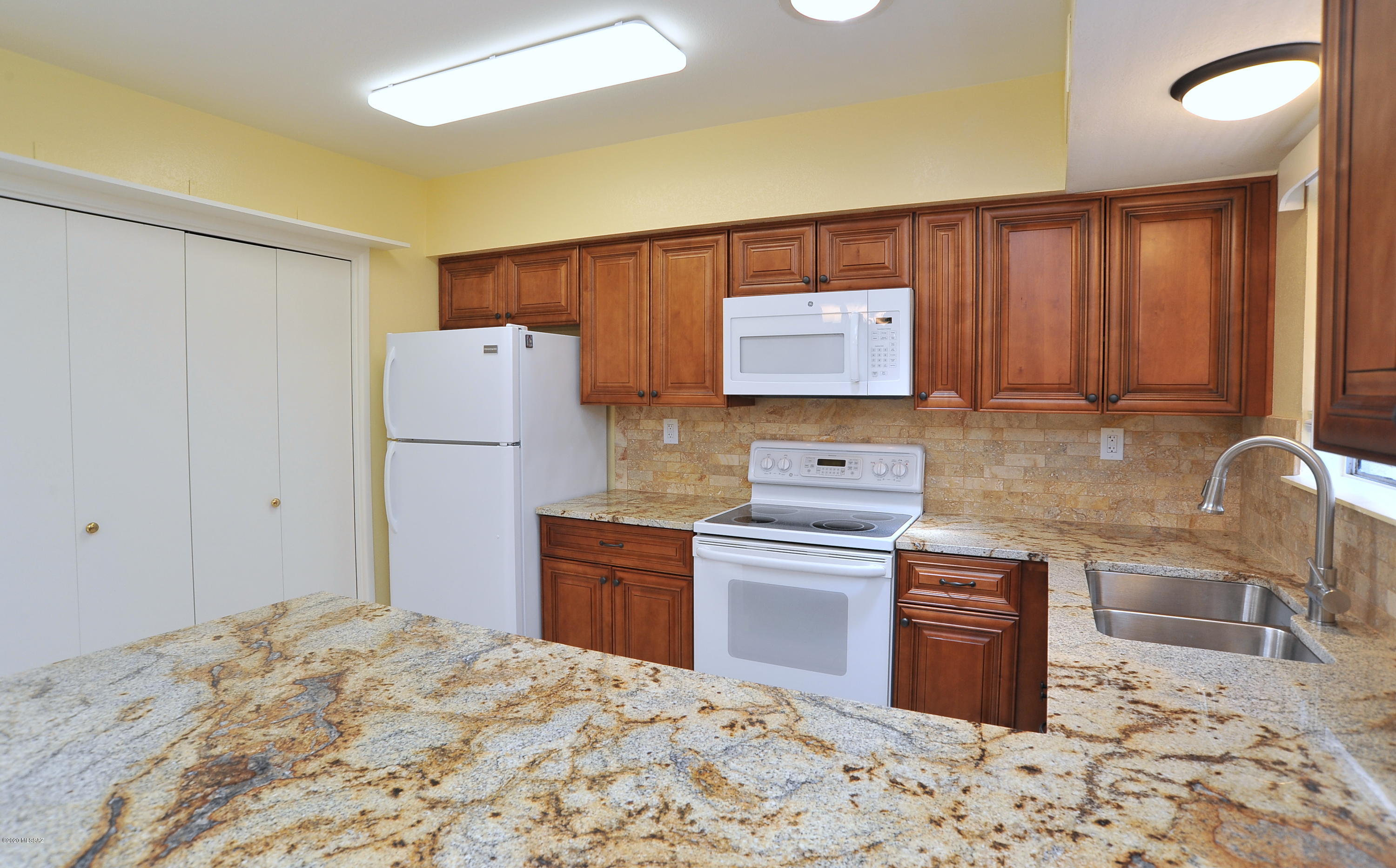 7020 East Rivercrest Road Tucson, AZ 85750 - Photo 7 of 44 Gallery Image 7