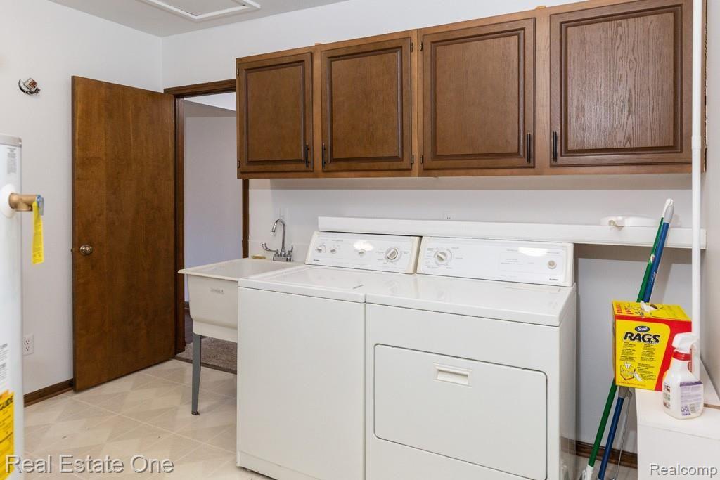 34435 West 9 Mile Road Farmington Hills, MI 48335 - Photo 18 of 32