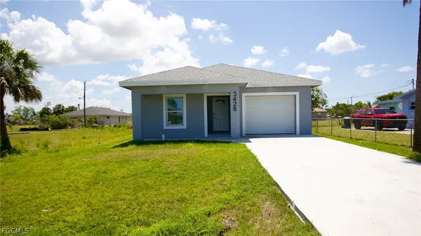 $2,500 | 3428 Jeffcott Street, Fort Myers, FL 33916