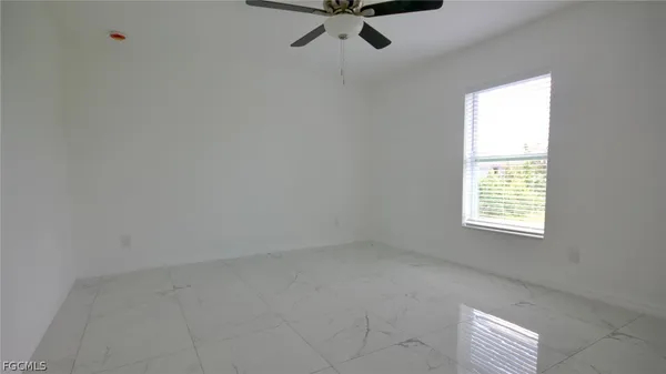 $2,500 | 3428 Jeffcott Street, Fort Myers, FL 33916