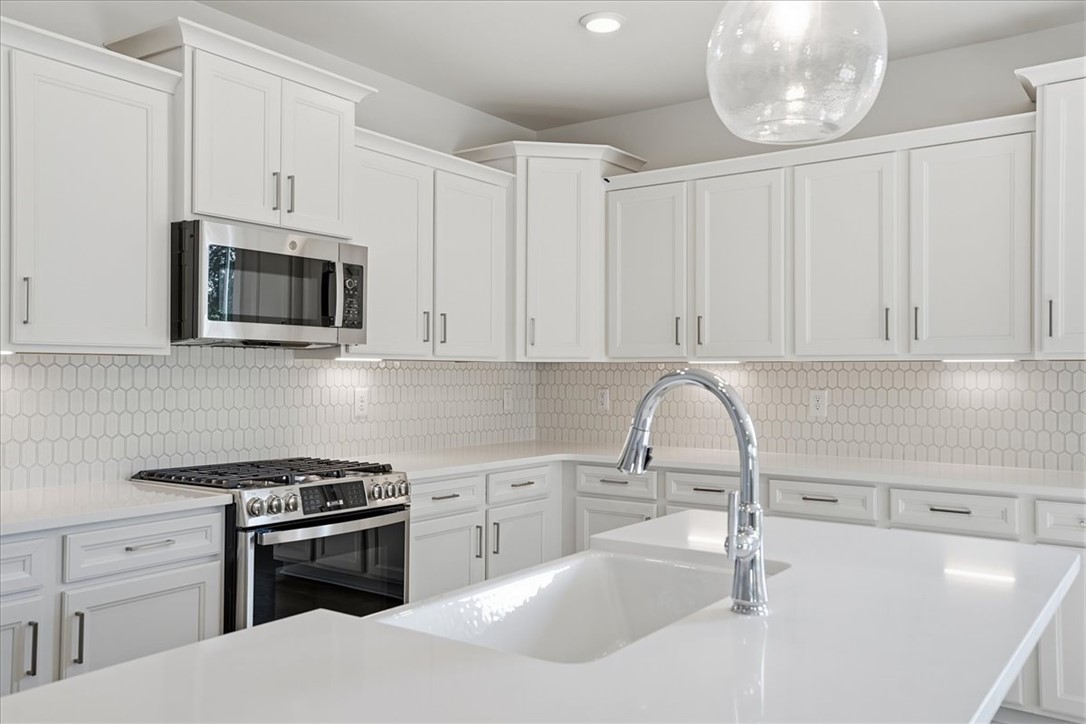 229 Summerall Lane Seneca, SC 29678 - Photo 8 of 40