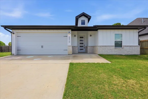 $357,000 | 4410 Emerlyn Ln Port, Port Arthur, TX 77642