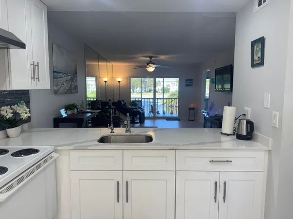 $1,500 | 4801 Martinique Place, Unit B2, Coconut Creek, FL 33066