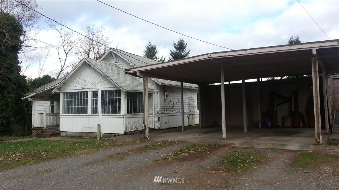 10518 Mill Road Southeast Yelm, WA 98597 - Photo 12 of 16 Gallery Image 12