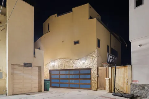 $7,500,000 | 3921 Ocean Front Walk, San Diego, CA 92109