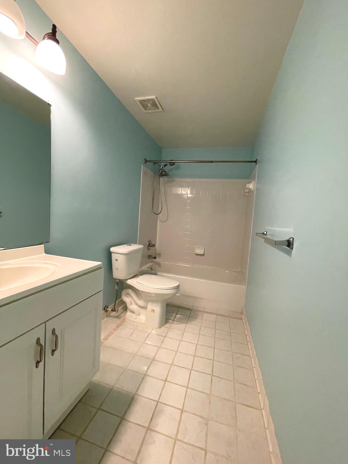 12207 Snowden Woods Road Laurel, MD 20708 - Photo 51 of 54 Full bath