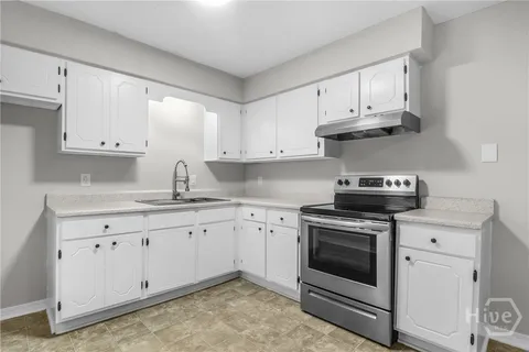 $200,000 | 979 B Pineland Avenue, Hinesville, GA 31313