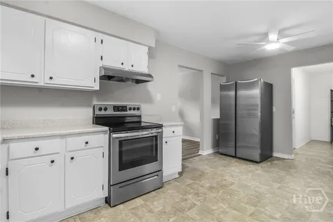 $200,000 | 979 B Pineland Avenue, Hinesville, GA 31313