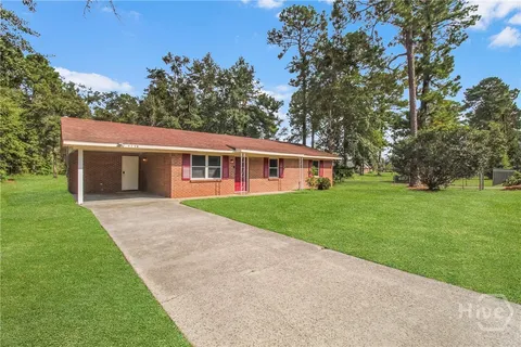 $200,000 | 979 B Pineland Avenue, Hinesville, GA 31313