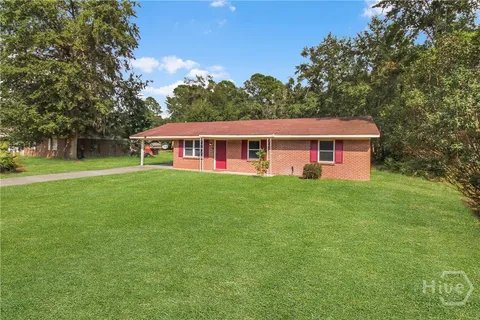 $200,000 | 979 B Pineland Avenue, Hinesville, GA 31313