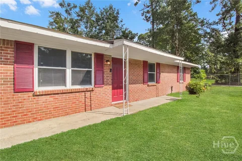 $200,000 | 979 B Pineland Avenue, Hinesville, GA 31313