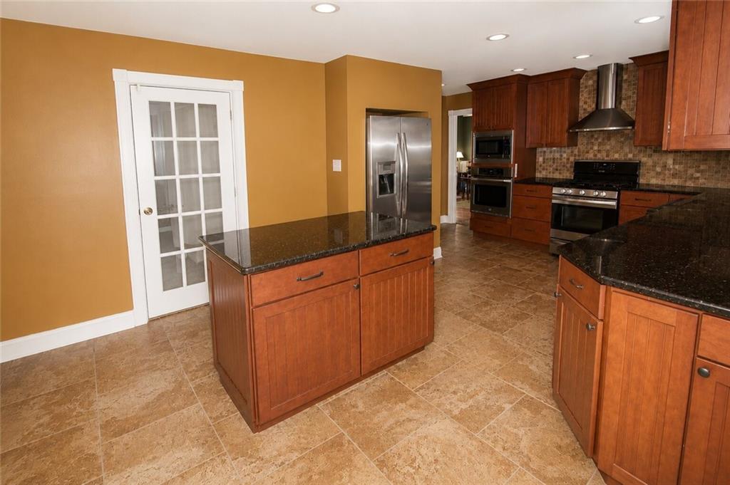 1464 Lakeview Road Grayson, GA 30017 - Photo 32 of 92