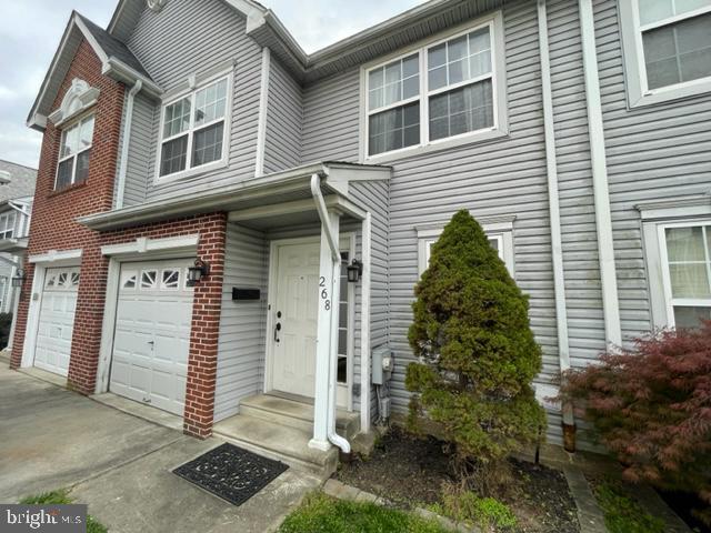 268 Ripka Street Philadelphia, PA 19127 - Photo 1 of 31 a front view of a house