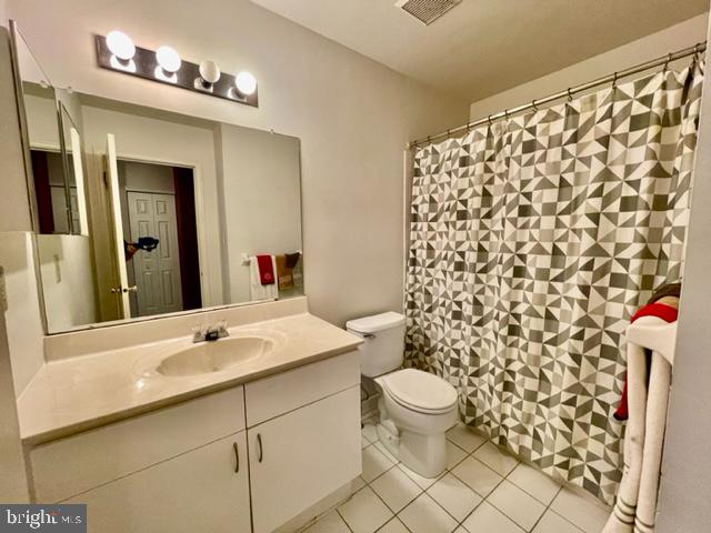 268 Ripka Street Philadelphia, PA 19127 - Photo 23 of 31 a bathroom with a sink toilet and shower