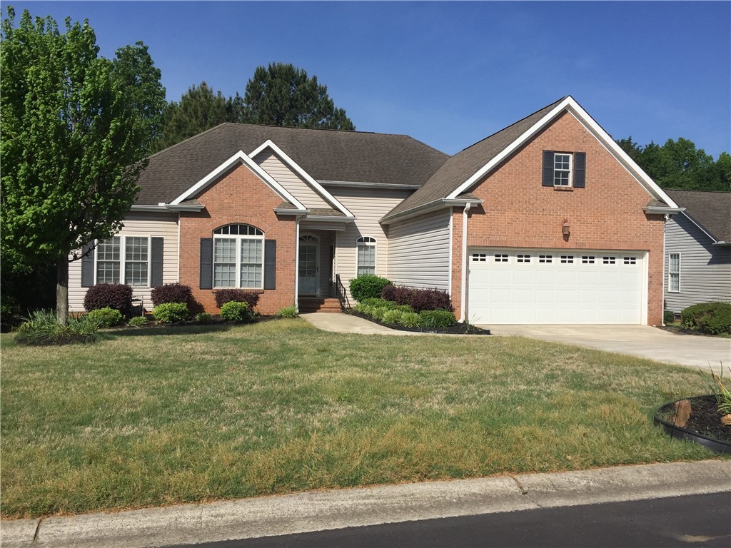 102 Lyttleton Way Anderson, SC 29621 - Photo 1 of 40