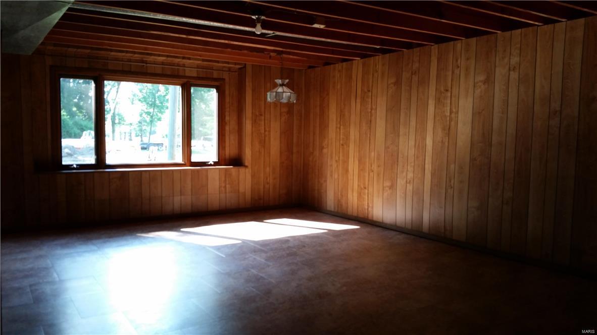 102 Augustine Road Eureka, MO 63025 - Photo 15 of 23 Gallery Image 15