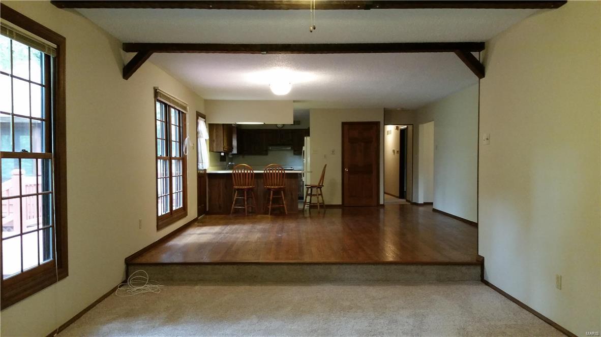 102 Augustine Road Eureka, MO 63025 - Photo 6 of 23 Gallery Image 6