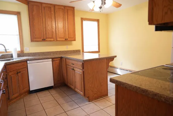 $249,900 | 2200 10th Avenue Southwest, Austin, MN 55912