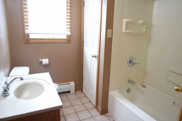 $249,900 | 2200 10th Avenue Southwest, Austin, MN 55912