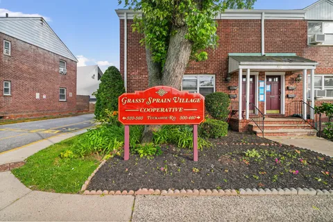 $199,999 | 520 Tuckahoe Road, Unit 3B, Yonkers, NY 10710