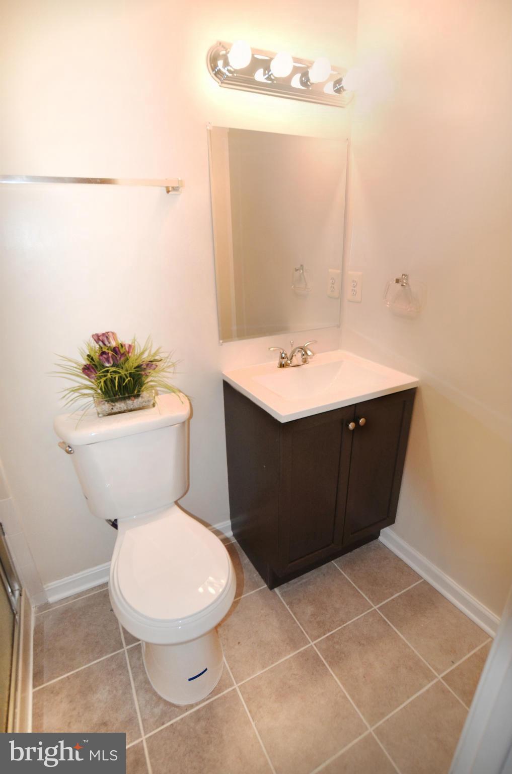 2938 Seminole Road Woodbridge, VA 22192 - Photo 19 of 25 Bath