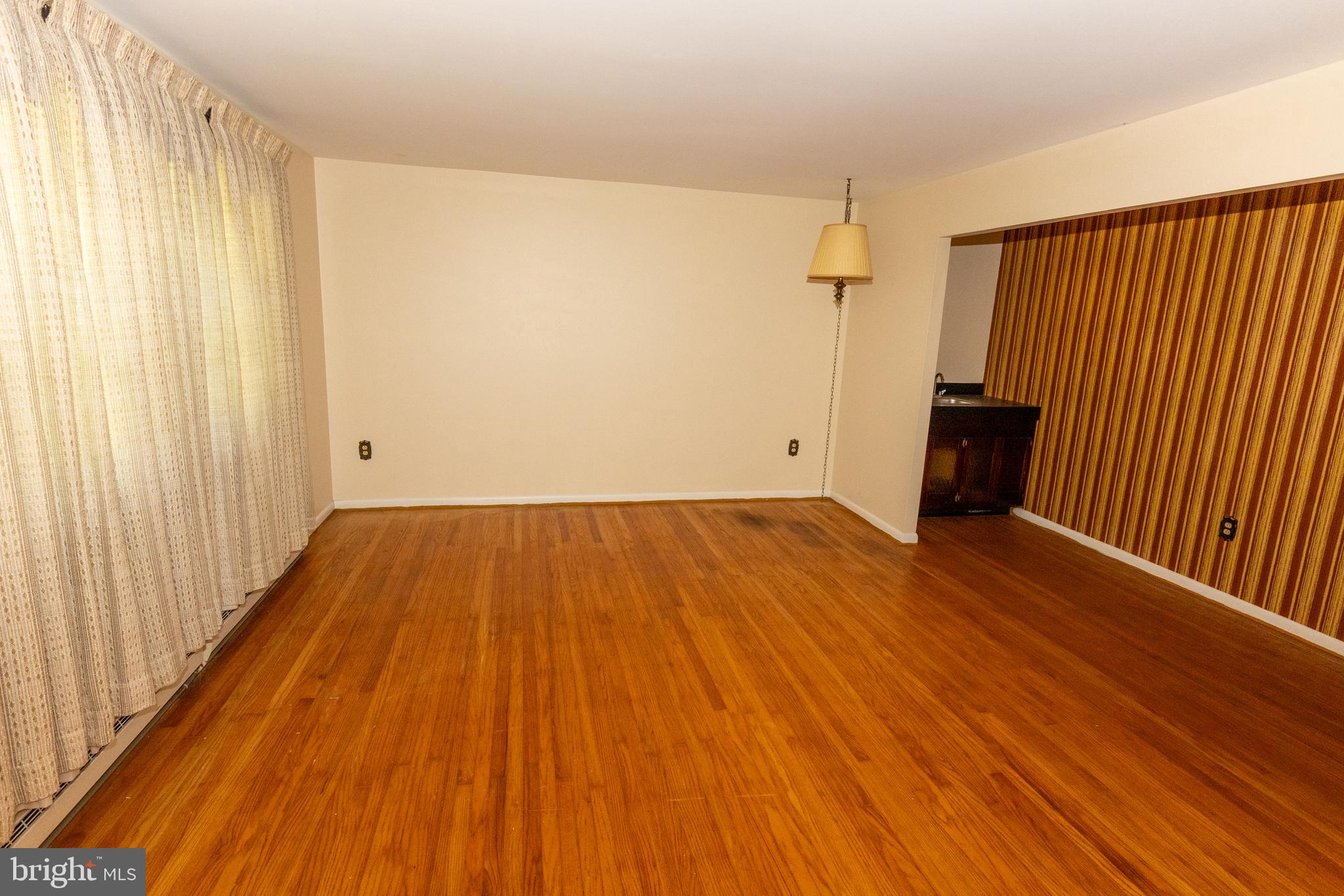 1929 Hillendale Road Chadds Ford, PA 19317 - Photo 18 of 56 Living Room