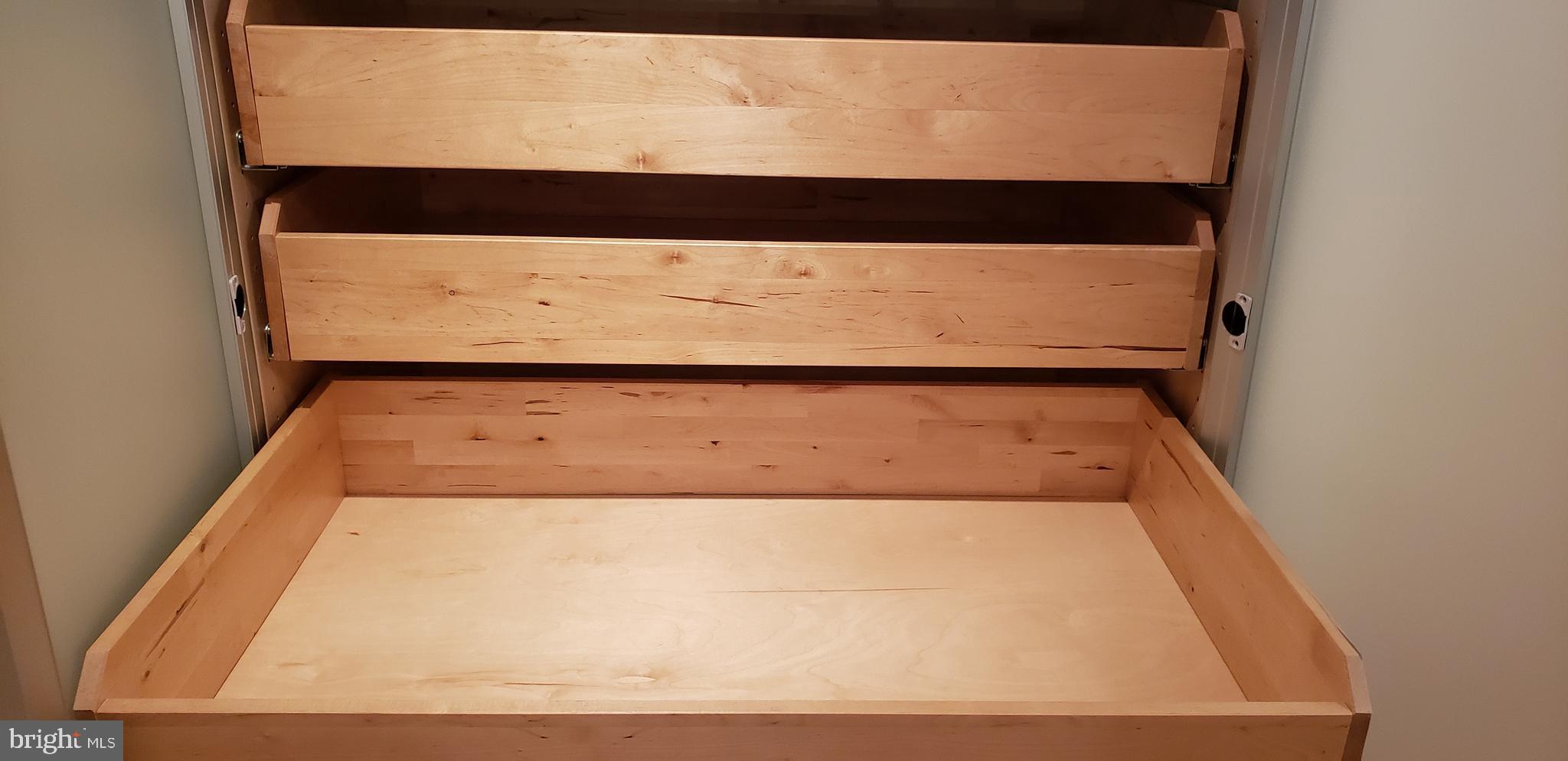 11503 Maple Ridge Road Reston, VA 20190 - Photo 58 of 94 Each drawer holds 18 bulky sweaters